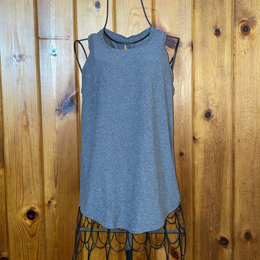 Old navy active gray open back tank top size large active wear athleisure wear